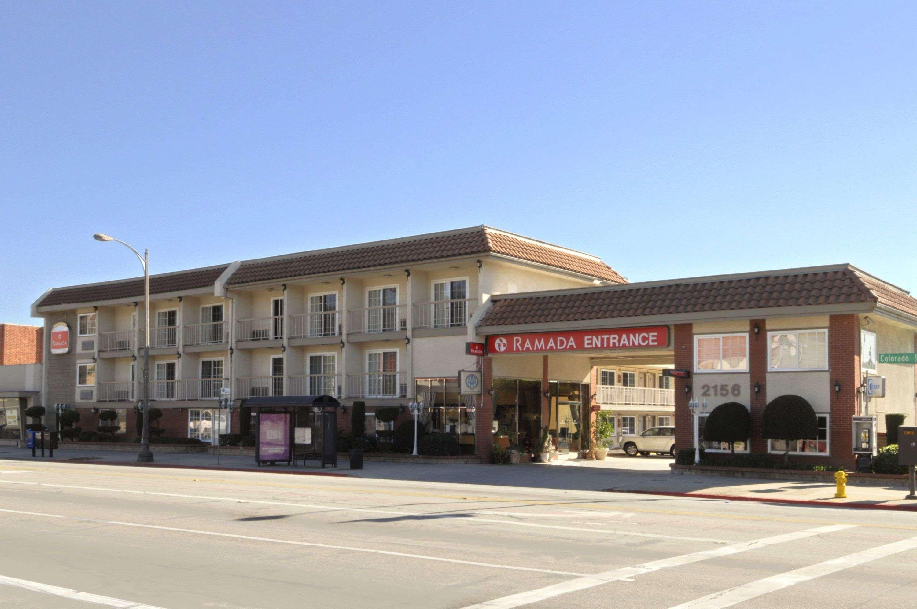 Ramada By Wyndham Pasadena Hotel Kültér fotó