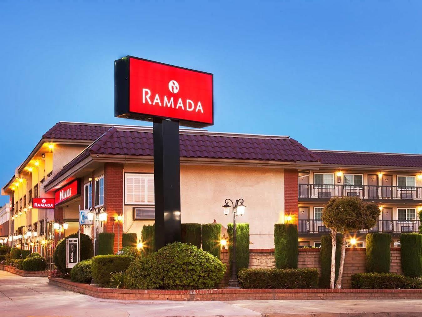 Ramada By Wyndham Pasadena Hotel Kültér fotó